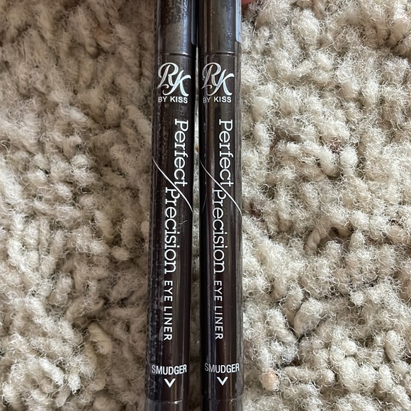 RK by KISS Eyeliner - Picture 4 of 4